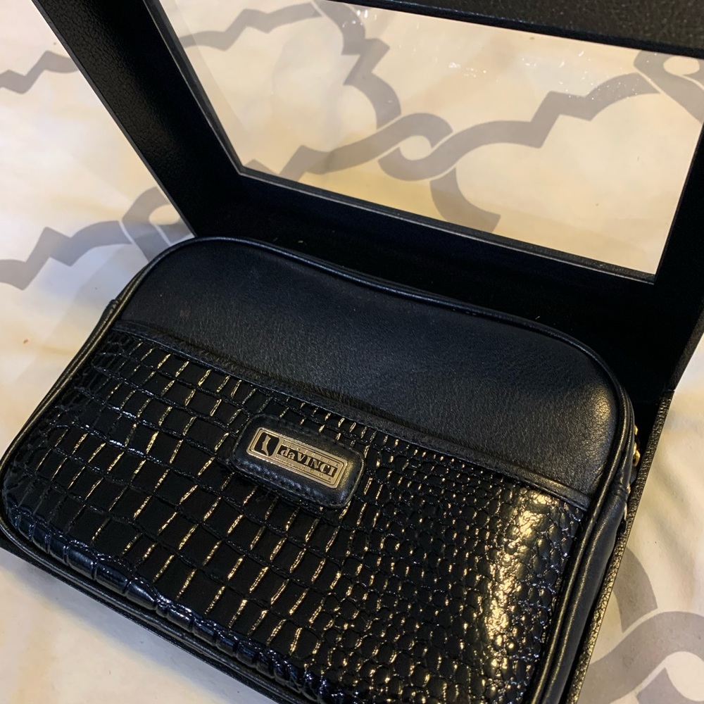 da VINCI Leather Purse with Case!